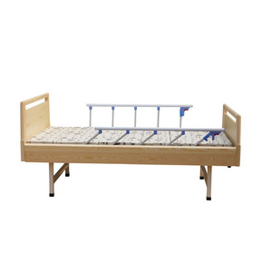 Cama de enfermería manual de madera maciza Nakatomi con barandilla para uso doméstico y médico - Product Image 3