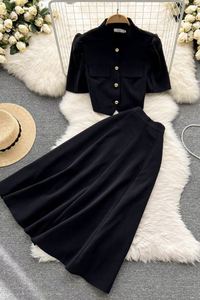 Conjunto de Falda Midi y Top de Manga Corta Tejido Digital Liso para Mujer - Elegante Conjunto de 2 Piezas Transpirable y Ecológico al por Mayor - Product Image 6