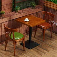 Ensemble de tables et chaises de restaurant en bois massif de style chinois classique pour les salons de thé et les boutiques de desserts - Mobilier de restaurant
