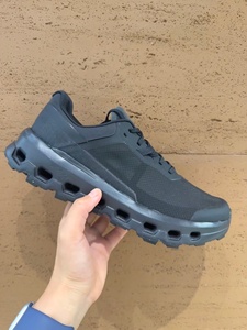 Nouvelles chaussures de course légères antidérapantes pour hommes et femmes, chaussures de marche, chaussures de sport, design tendance - Product Image 4