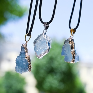 Pingente de Água-Marinha Natural Bruta Irregular com Borda Dourada/Prateada, Pedra de Cristal Bruta, Corrente de Corda Preta, Colar de Moda com Propriedades Curativas - Product Image 1