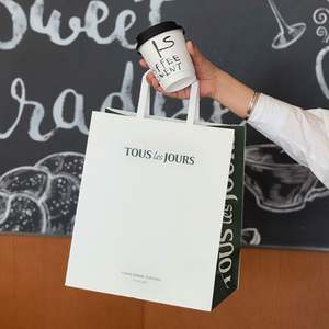 Bolsa de Papel Kraft Personalizada para Empacar Postres, Panadería, Café, Bebidas y Comida para Llevar con su Propio Logotipo - Product Image 3