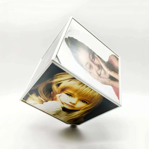 Cornice Girevole in Plastica per Foto con Esposizione Automatica a Cubo - Product Image 6