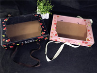 Boîte en carton personnalisée en gros avec logo, format standard, pour emballage de fruits (fraises, raisins) avec fenêtre