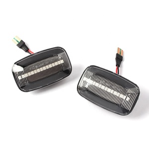 Autodragons - Luces Intermitentes Laterales LED Dinámicas de Flujo Ámbar con Lente Transparente para Land Cruiser Serie 70 (J70) - Product Image 6