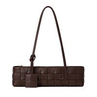 Sac à bandoulière OEM tendance en PU tissé, grand format, style enveloppe, avec rabat, en polyester, simplicité urbaine, direct usine