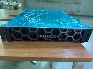 Serveur Reconditionné pour Dell PowerEdge R740xd 2U Rack 24 Baies SFF 12 Baies LFF Serveur de Stockage Haute Densité Barebone Supporté - Product Image 4