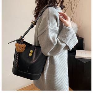 Meilleure vente usine mode rétro seau sacs de bureau pour femmes luxe Premium Sense épaule femmes sac à bandoulière - Product Image 4