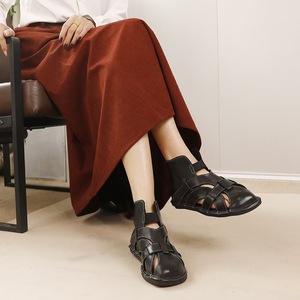 Collection Été 2025 – Chaussures Femme : Mules Sophistiquées à Bout Fermé en Cuir de Vachette Tressé Ultra-Doux, Talon Plat - Product Image 2