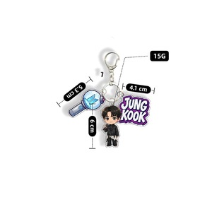 Set 3 en 1: Llavero <span class=keywords><strong>de</strong></span> dibujos animados <span class=keywords><strong>de</strong></span> <span class=keywords><strong>BTS</strong></span> con mini lightstick, dijes <span class=keywords><strong>de</strong></span> plástico <span class=keywords><strong>de</strong></span> J-HOPE, estilo Kpop BT 1985 - Product Image 3