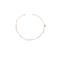 Collier élégant à double chaîne en laiton plaqué or 18 carats avec perles baroques d'eau douce pour femmes