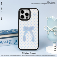 Coque de téléphone magnétique pour iPhone 17/17 Pro/17 Pro Max/16/16 Pro/16 Pro Max avec dorure blanche, motif cheval coloré, bordure noire et doublure floquée