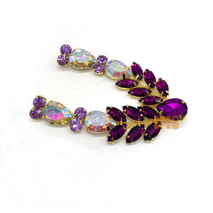 Personnaliser les chaussures et accessoires pour femmes, accessoires charmants pour tongs, chaîne de chaussures en diamant en forme de V - Product Image 3