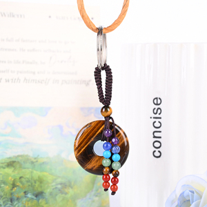 Vente en gros de porte-clés en cristal de style européen de la marque CHUSE, avec 7 chakras, pendentif en forme de beignet, pierre de guérison, style Feng Shui - Product Image 3