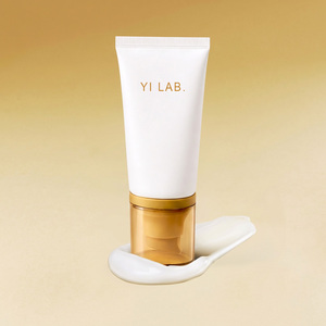 มอยเจอร์ไรเซอร์เนื้อนู้ดผสมสี  สำหรับผิวแห้ง  ช่วยปรับสีผิวให้กระจ่างใส  ผสมสารบำรุงผิวเกรดทางการแพทย์  ซิก้า ไนอะซินาไมด์ อาร์บูติน  ป้องกันแสงแดด SPF40 - Product Image 5