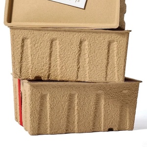 Boîte cadeau écologique entièrement biodégradable en fibres végétales, toucher naturel, vert doux, personnalisable, en pulpe de café, à suspendre, en forme d'oreille - Product Image 2
