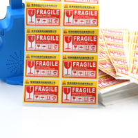 Etiquetas Adhesivas de Advertencia Rojas al por Mayor, con la Frase 'Fragile Handle With Care', Etiquetas de Envío Impermeables para Logística Express