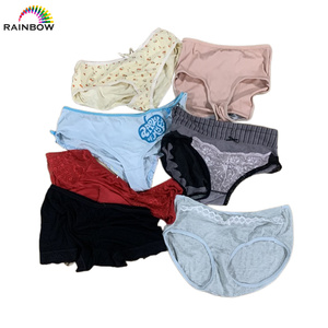 Venta al por mayor a granel señoras mujeres hombre niños ropa usada bragas ropa interior mixta ropa de segunda mano Bale para la venta - Product Image 2