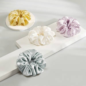 ที่มัดผมทำจากผ้าซาตินมัดผมทำจากผ้าไหมพิมพ์โลโก้ได้ตามต้องการ - Product Image 4