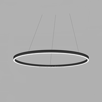Caractéristique lampe suspendue ronde en bois personnalisée à intensité variable 45W 24 pouces lampes linéaires circulaires led lustre annulaire