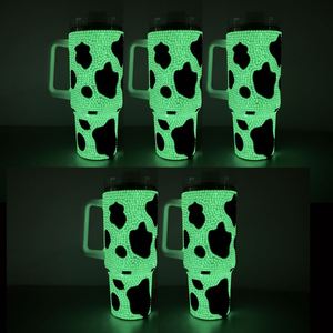Vaso Moderno de 40 oz con Pedrería, Vaso Brillante en la Oscuridad de 40 oz, Vaso con Estampado de Vaca Brillante en la Oscuridad, Vaso de 40 oz con Pedrería - Product Image 5