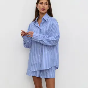 Damesshirt En Korte Broek Set Zak Bij De Buste Plooien Bij Juk Scherpe Kraag Gebogen Zoomlijn En Gevallen Schouder Oversized Shirt