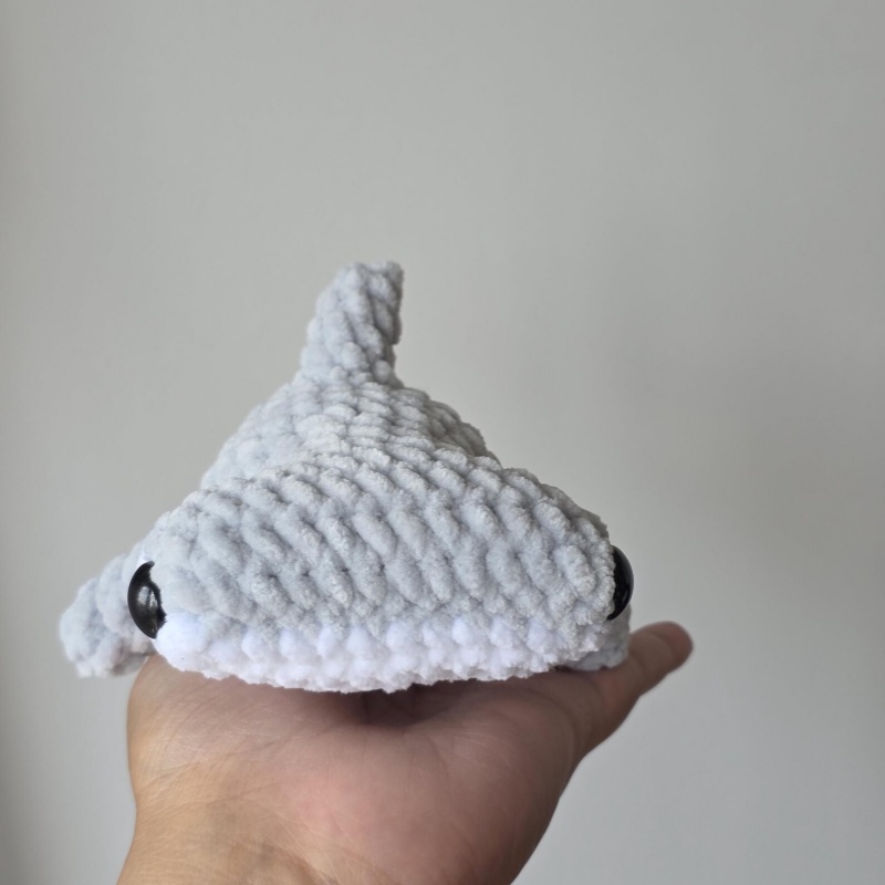 Adorables juguetes de tiburón Amigurumi de ganchillo para niños y