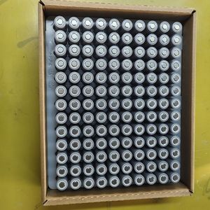 21700 3.6V 5000mah 3.7V 21700 18650 电池 可充电锂离子电池 21700 电池 21700 50E Ups电池 - Product Image 3