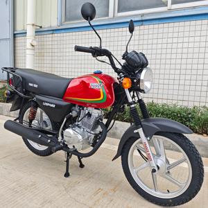 Motocicleta <span class=keywords><strong>de</strong></span> Calle <span class=keywords><strong>de</strong></span> Alto Rendimiento LEOPARD 150cc en Oferta con Motor <span class=keywords><strong>de</strong></span> 4 Tiempos y <span class=keywords><strong>Carburador</strong></span> Hecha en China para Uso como Taxi - Product Image 1