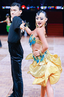 Robe de danse latine Vennystyle Jaune avec strass et sequins Design jupe évasée large Une pièce Costume de performance pour examen d'art