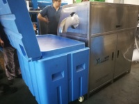 Boîte de glace sèche 10-15kg 10KG La glace sèche est idéale pour les petites entreprises avec pelle à glace sèche de 3mm à 10mm