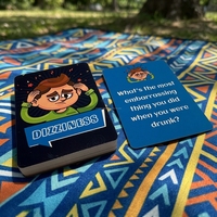 Jeu de cartes portable en papier, cartes bon marché 63x88mm format poker, finition brillante, emballage et boîte personnalisés avec logo sur mesure