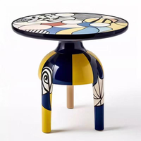 Table basse ronde moderne en fibre de verre sur mesure |   Table d'appoint sculpturale artistique pour hôtel, hall et intérieurs de luxe