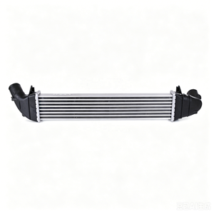 Intercooler standard OEM 6001548727 96602 RT4496 IATF 16949 compatible avec Renault <span class=keywords><strong>Dacia</strong></span> Logan <span class=keywords><strong>Sandero</strong></span> 1.5 DCi, pièce de rechange - Product Image 2