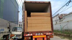 Pannelli Grigliati Metallici 3x7 con Supporti, Verniciati a Polvere Bianca Resistente, Espositori Durevoli per Negozi di Utensili e Artigianato - Product Image 5