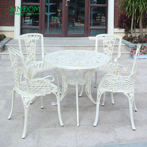 Meilleures ventes : Ensemble <span class=keywords><strong>de</strong></span> <span class=keywords><strong>table</strong></span> et chaises <span class=keywords><strong>de</strong></span> <span class=keywords><strong>jardin</strong></span> en fonte d'aluminium <span class=keywords><strong>de</strong></span> style classique européen pour chambre et hôtel - Product Image 3