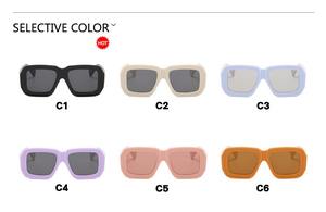 QSKY <span class=keywords><strong>roman</strong></span> conception bas prix populaire fête nuances lunettes de <span class=keywords><strong>soleil</strong></span> grand gros carré fantaisie lunettes de <span class=keywords><strong>soleil</strong></span> pour les femmes - Product Image 4