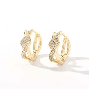 ต่างหูห่วงทอง 14K ชุบ ประดับเพชรซิคอน กันน้ำ ดีไซน์เก๋ ทันสมัย เหมาะสำหรับงานปาร์ตี้ เครื่องประดับผู้หญิง - Product Image 1