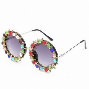 Gafas de Sol Redondas de Metal Pequeñas para Mujer con Logotipo Personalizado, Gafas de Sol de Lujo con Protección UV400 y Pedrería, Gran Venta - Product Image 4