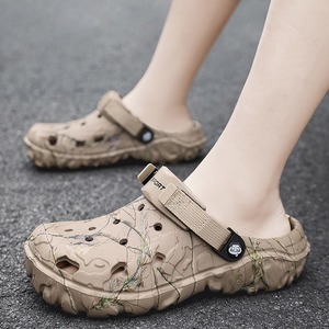 Sandales tendance décontractées à enfiler avec trous, nouvelle collection été 2026, respirantes, à semelle souple, pour le sport et la plage, style transfrontalier, à porter de deux façons - Product Image 1