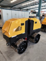 Rouleau de tranchée télécommandé sans fil, compacteur de tranchée breveté auto-développé avec doubles tambours en acier pour drainage et chauffage