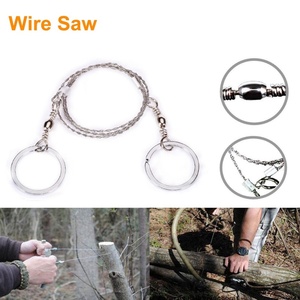 Kit d'équipement de survie d'urgence en plein air noir 8-en-1 pour le camping, la randonnée et les aventures de voyage avec des couteaux et des outils essentiels - Product Image 3