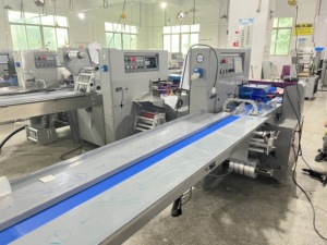 Machine <span class=keywords><strong>d</strong></span>'emballage Flow Pack 350, <span class=keywords><strong>d</strong></span>écoupe de papier pour serviettes, interrupteur et prises, machine <span class=keywords><strong>d</strong></span>'emballage de bougies <span class=keywords><strong>d</strong></span>'<span class=keywords><strong>anniversaire</strong></span>, dates, entièrement automatique - Product Image 2