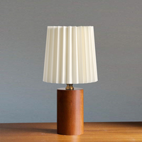 Lampe de table de style vintage : Lampe de chevet plissée décorative en bois massif de style scandinave pour chambre à coucher