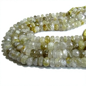 Perles de quartz rutilé doré naturel facettées en rondelle de 10 mm, vendues par brin de 10 pouces de long - Product Image 1