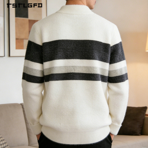 Pull léger et chaud à col mi-montant pour homme, à manches longues, avec logo frontal, imperméable et respirant, fermeture pull-over - Product Image 3