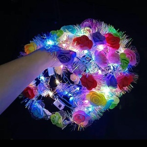 Couronnes de fleurs LED en gros, serre-têtes lumineux pour femmes et filles, couronnes de fleurs pour fêtes - Product Image 3