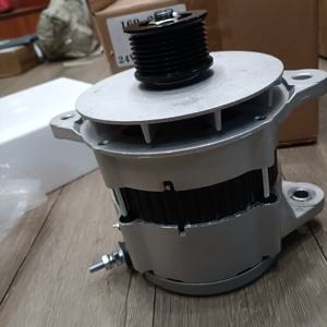 L'usine fournit un générateur 24V 95A C9 AC pour le moteur, modèle 169-3345, et un générateur d'excavatrice, modèle E330 - Product Image 2