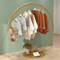 Porte-manteau mural élégant en fer poli, support mobile cantilever, étagères multifonctionnelles sans boulons, 8 niveaux, portable pour la maison et le magasin