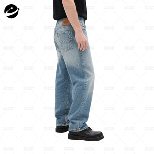 XUCHANG تصميم أصلي عالي الجودة للرجال عتيق القرد مغسول بشعار مخصص تصميم جينز دنيم مستقيم - Product Image 2